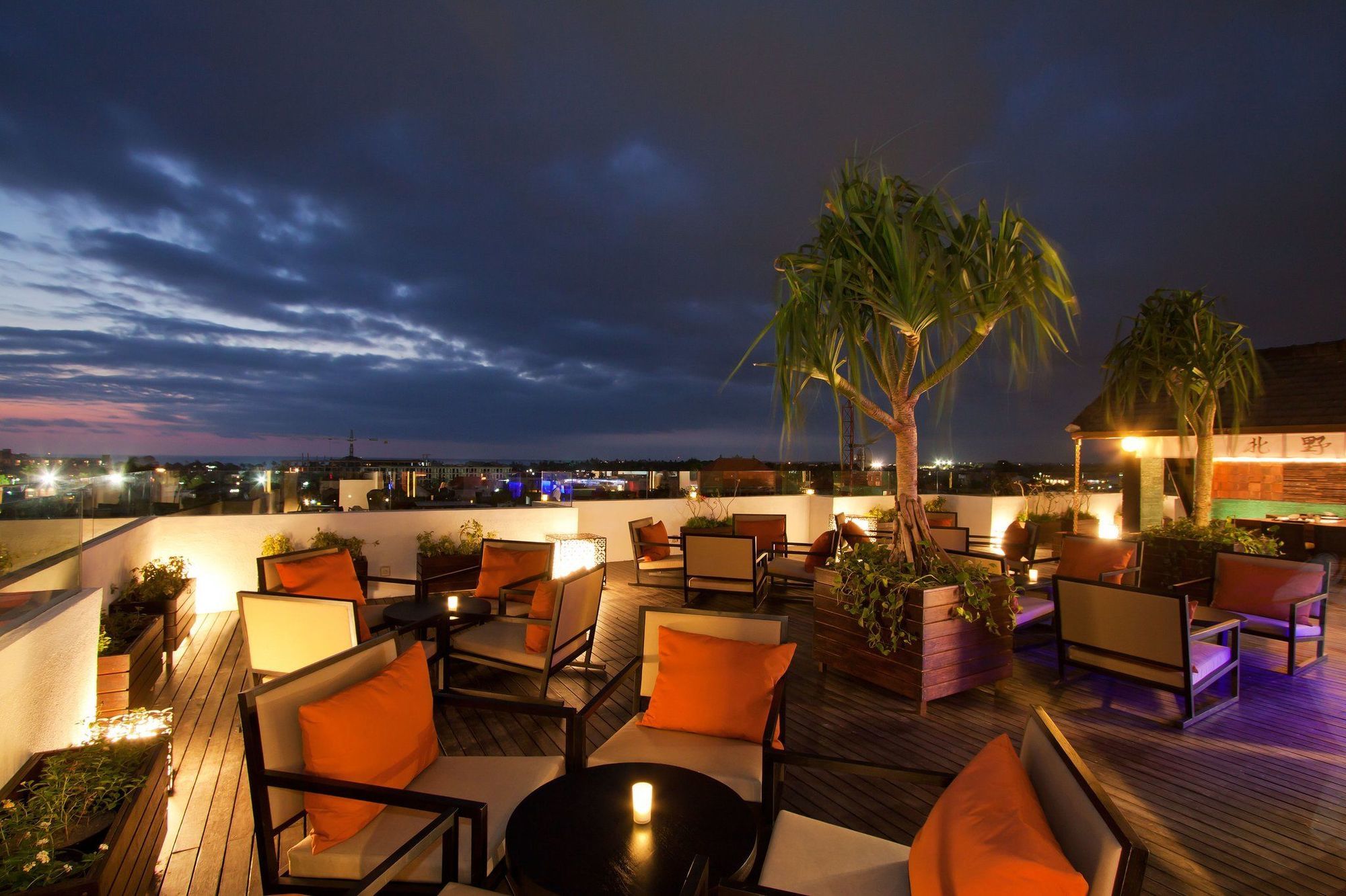 L Hotel Seminyak Restaurant billede